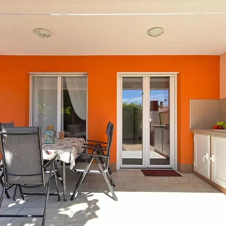 Mit Privatpool Fuer 6 Personen Ca 80 Qm In Barbariga, Istrien Istrische Riviera *